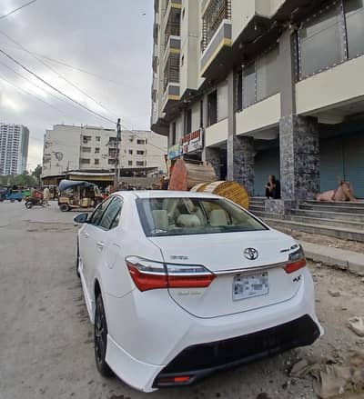Toyota Corolla Altis 2023