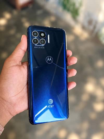 Motorola One 5G UW