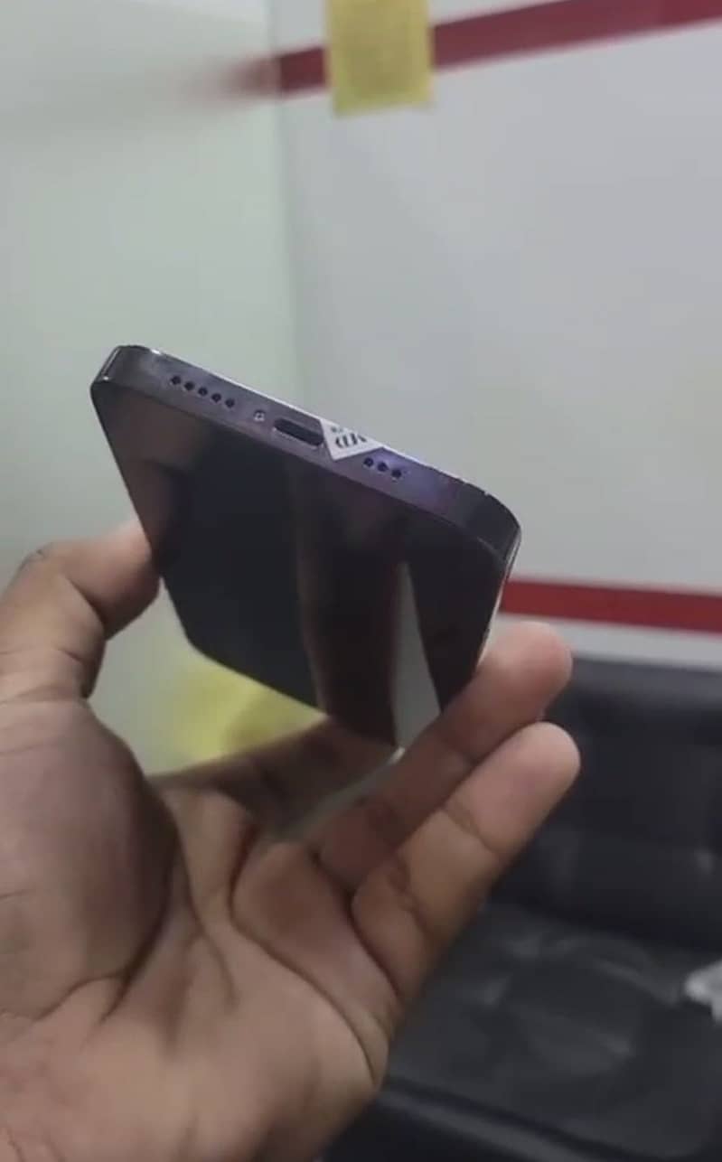 Apple iPhone 13 Pro 3