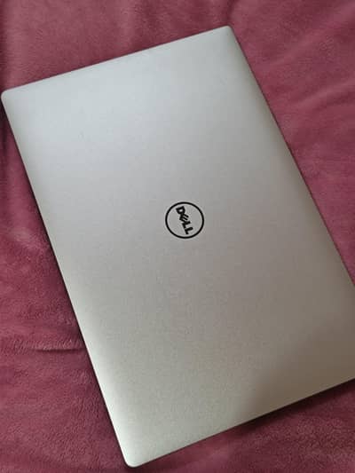 Dell XPS 9560 i7 7th Gen 1050 4GB