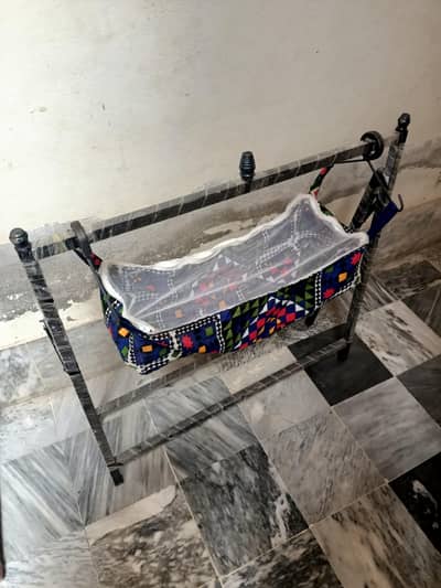 Baby swing jhula jhulangi new condition
