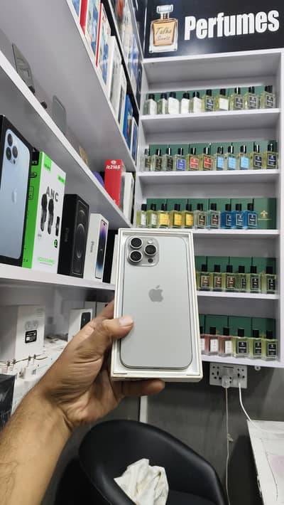 Apple iPhone 16 Pro Max jv 1TB Natural