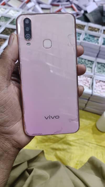 Vivo Y17