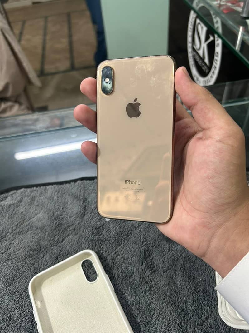Apple iPhone XS 6