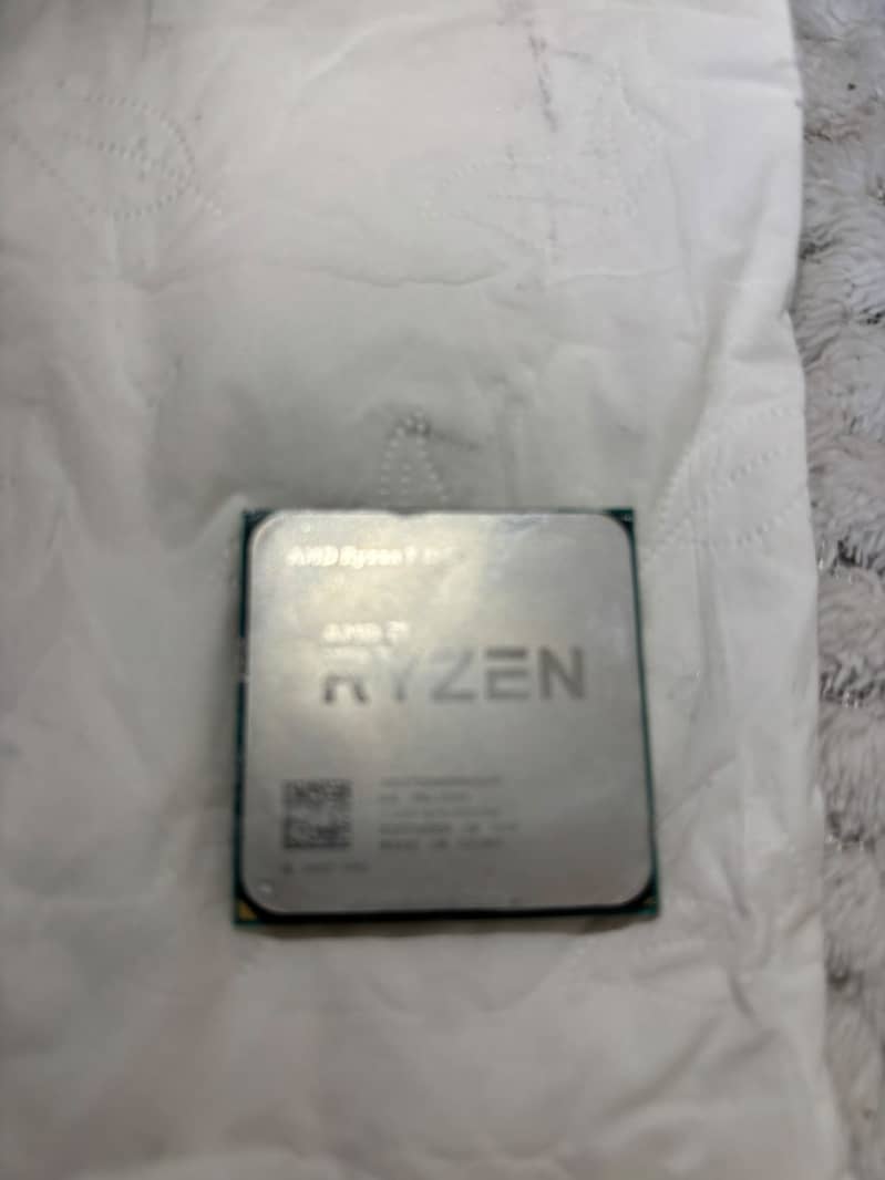 : AMD Ryzen 7 2700 Processor | 8 Core 16 Thread 0