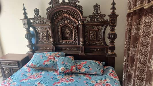 chinoti bed( Hand carved wooden bed)