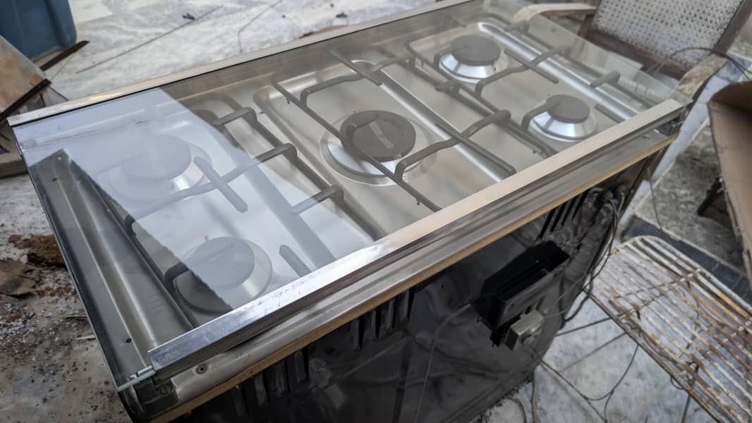 Cooking Range - Crystal Top 5