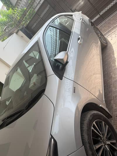 Toyota Corolla GLI 2017 new shape total janvan spacil adition cruse