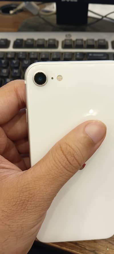 Apple iPhone SE 2020