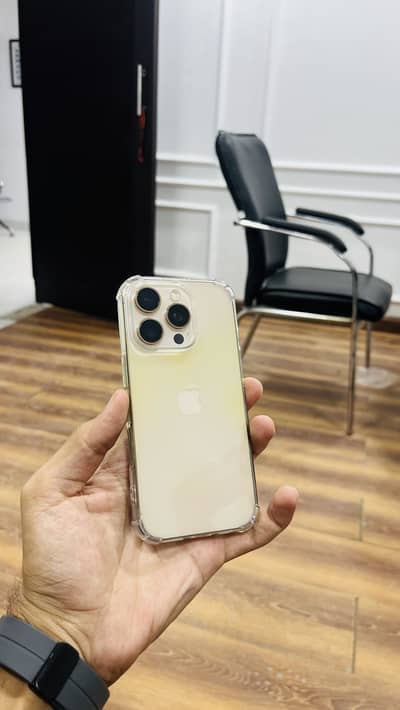 Apple iPhone 16 Pro