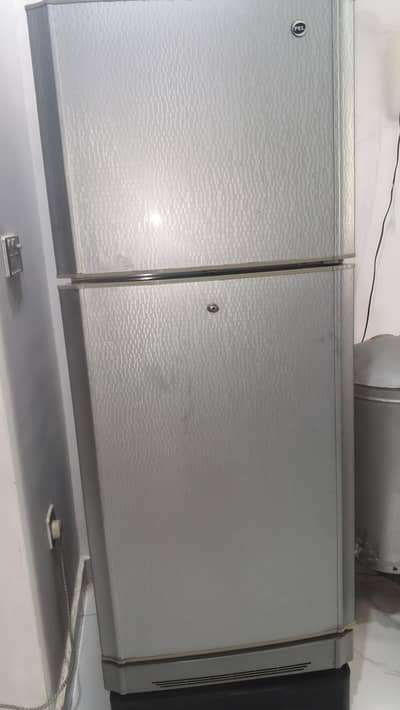 PEL Aspire 2350 Refrigerator | 9/10 Condition | First Owner