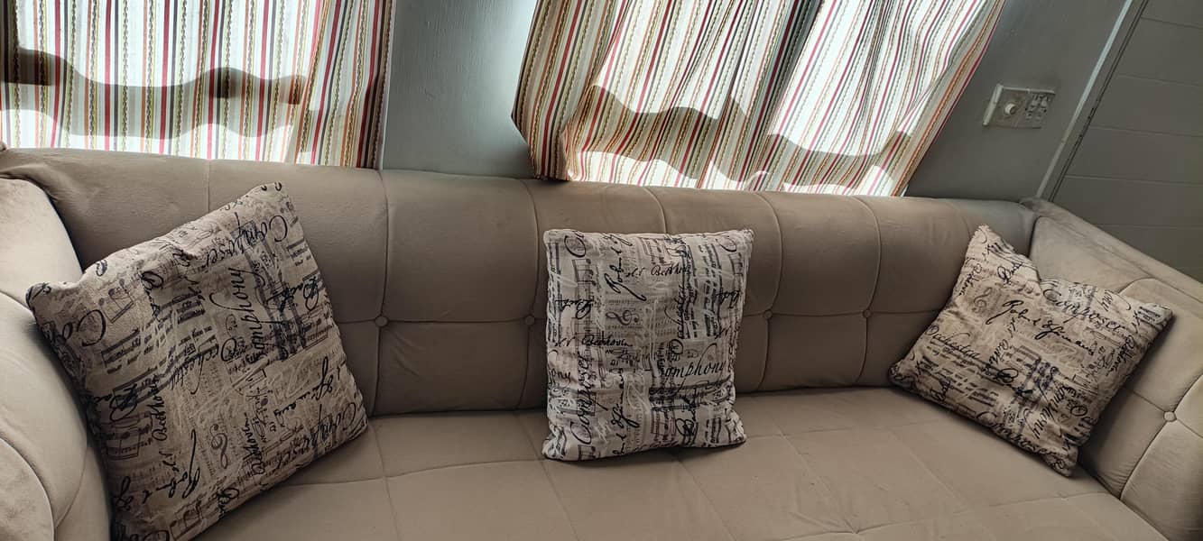 7-seater sofa set 9/10 condition 4