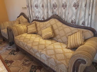 5 Seater luxurious sofa set