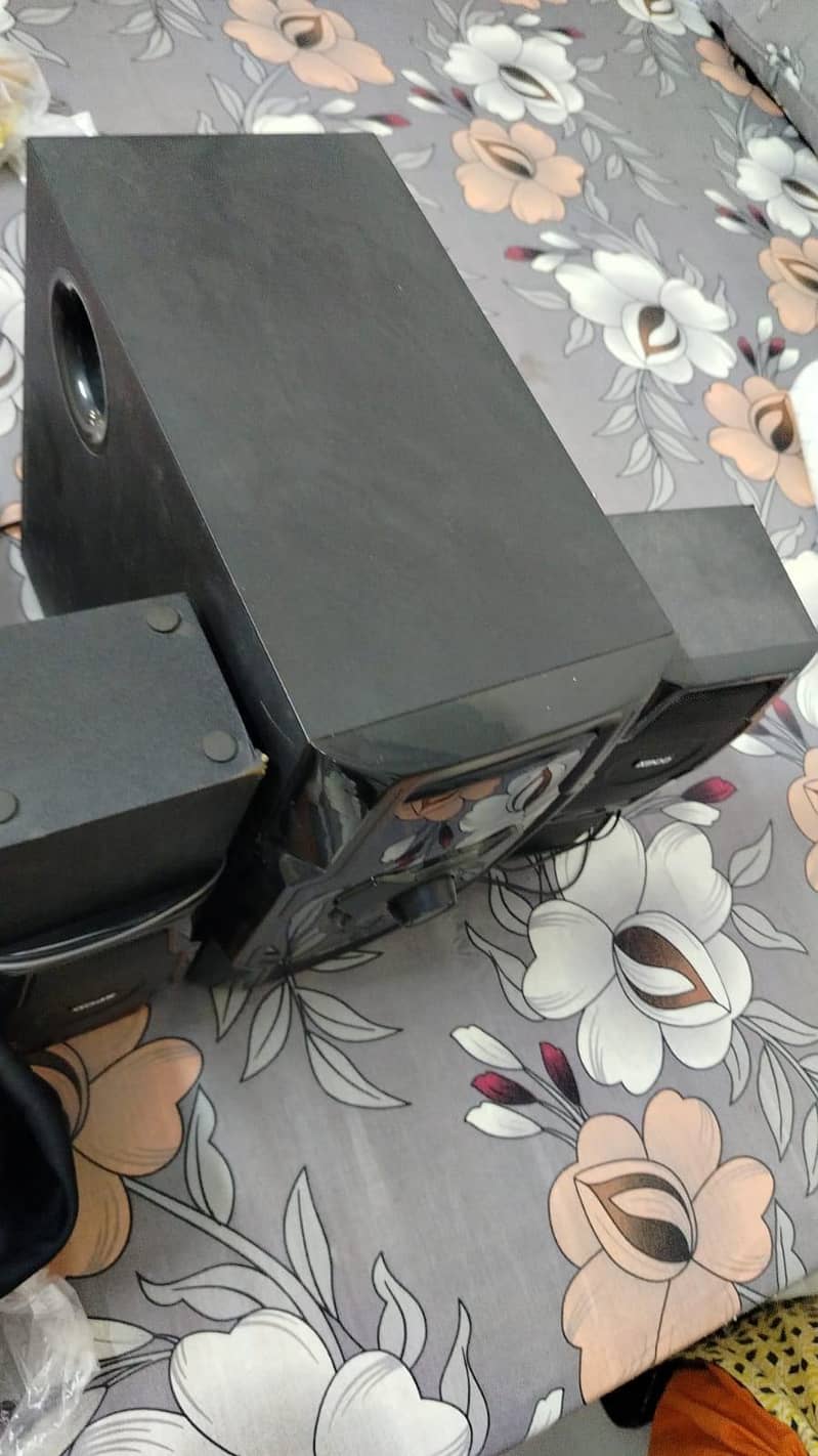 XPOD Speakers with buffer. 2