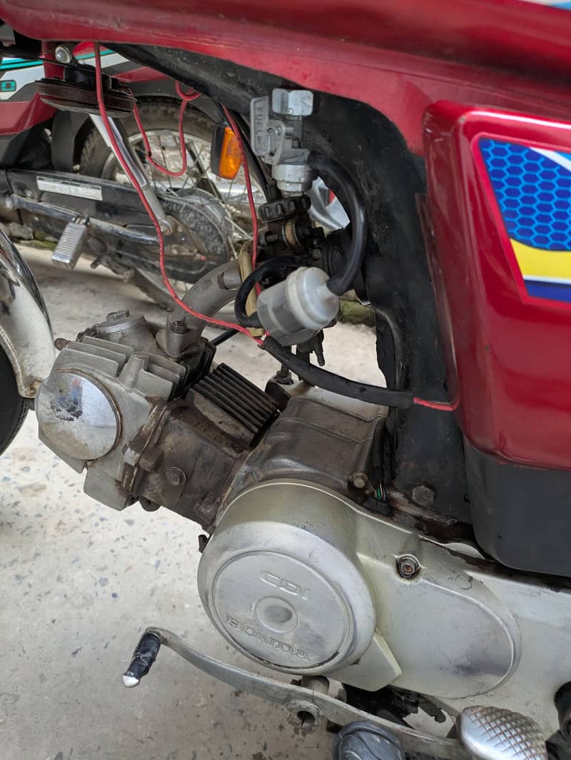 CD 70 2009 ( 10/10 engine) 2
