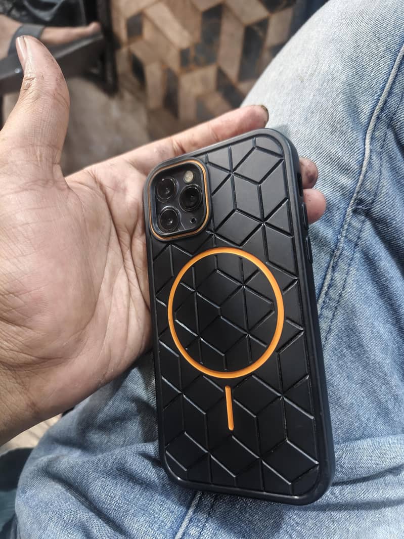 Apple iPhone 11 Pro 0