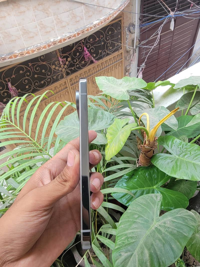 Google Pixel 9 Pro XL 4