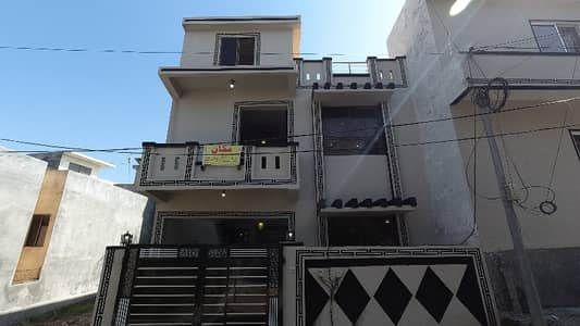 Prime Location House Sized 5 Marla Available In Airport Housing Society - Sector 4
