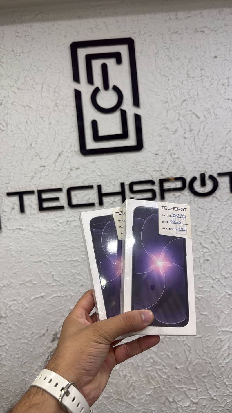 Apple iPhone 17e 0