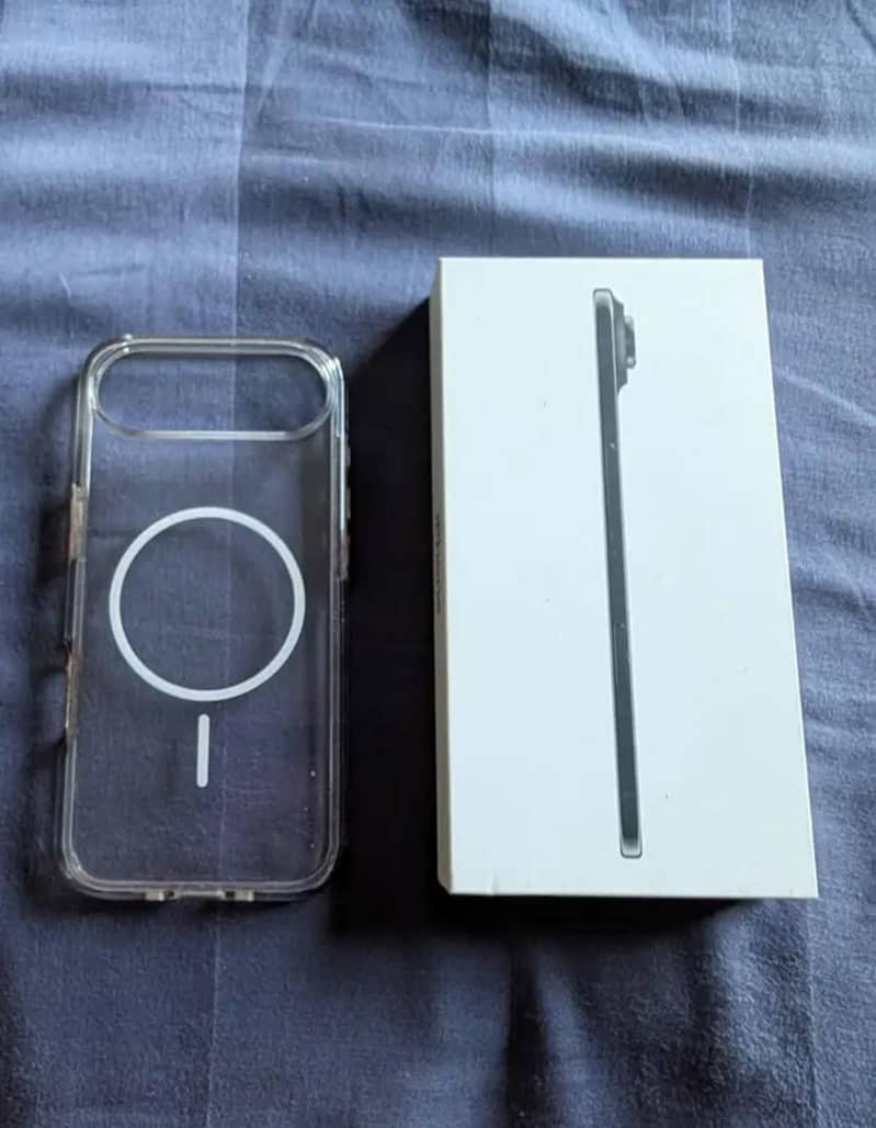Apple iPhone 17 0