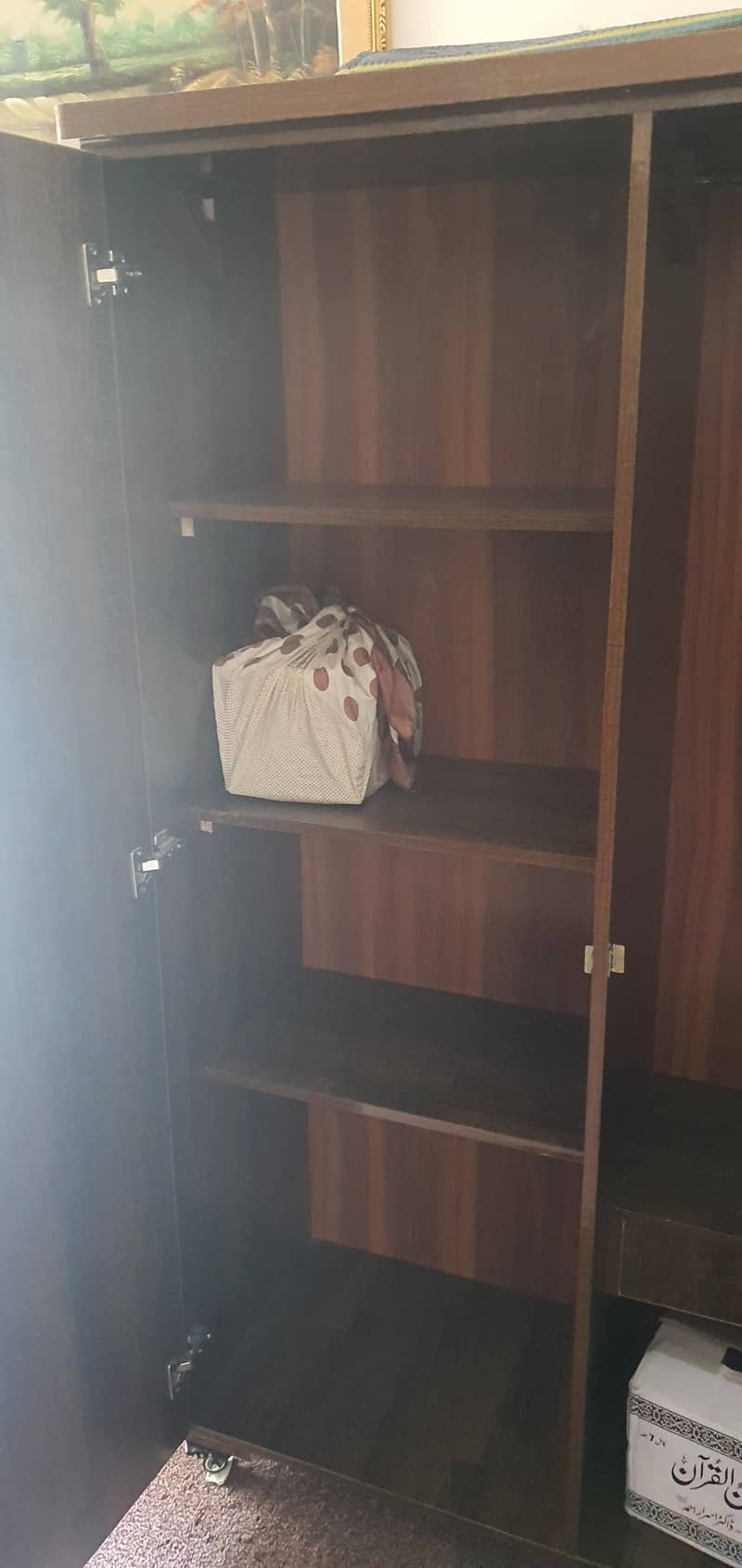 wardrobe 1