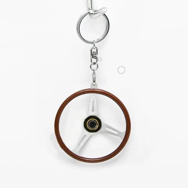 Universal Steering Wheel Keychain – Premium Metal Body Car Key Ring by [Brand] (1 Pc)