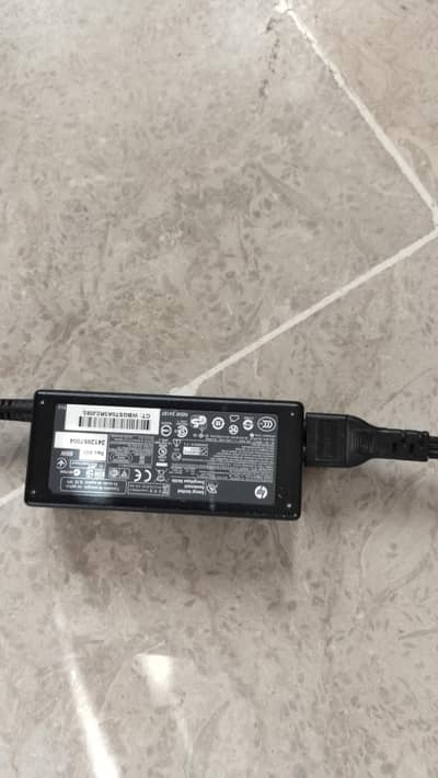 universal laptop charger which have all pins to charge any laptop