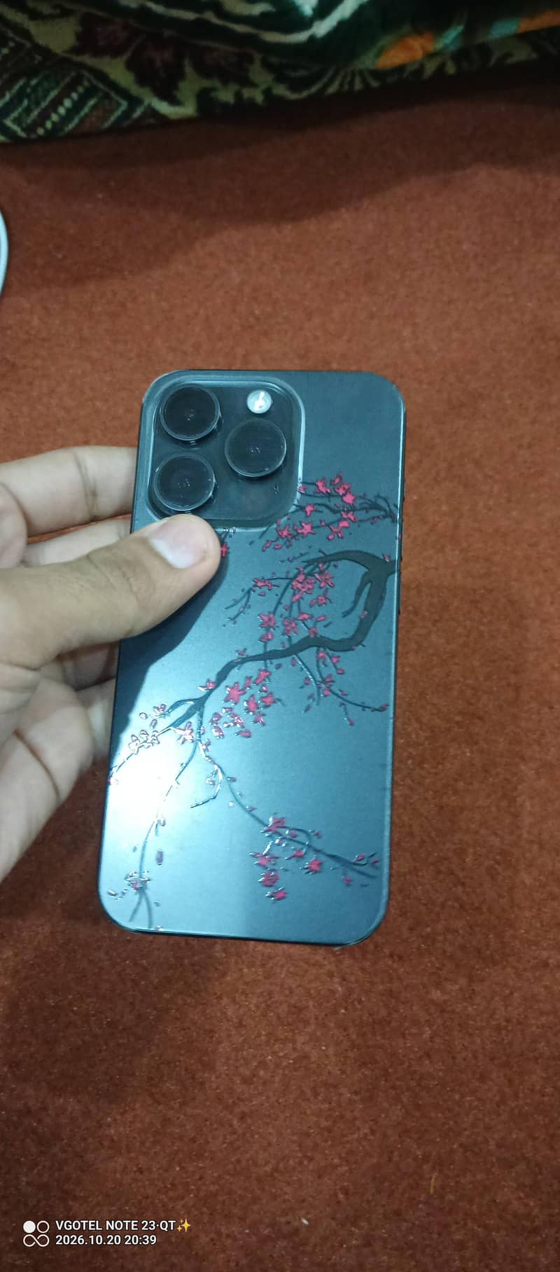 Apple iPhone 15 Pro 3