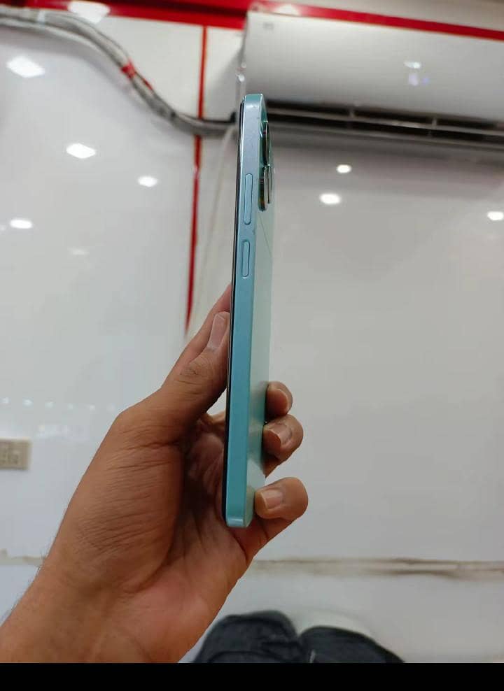 Realme C51 3