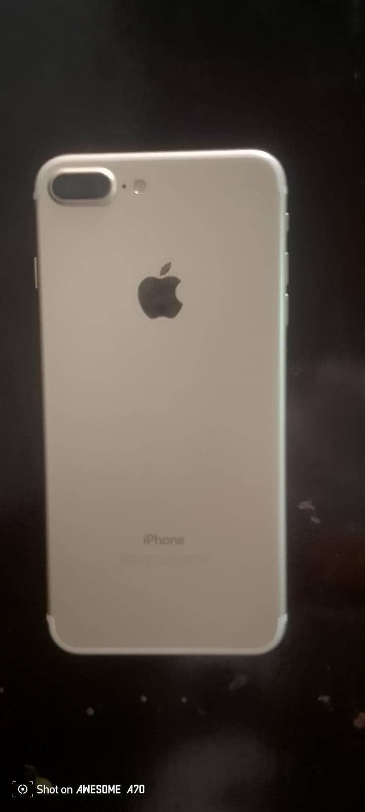 Apple iPhone 7 Plus 0