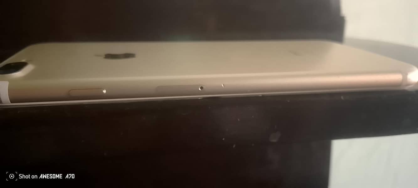 Apple iPhone 7 Plus 2