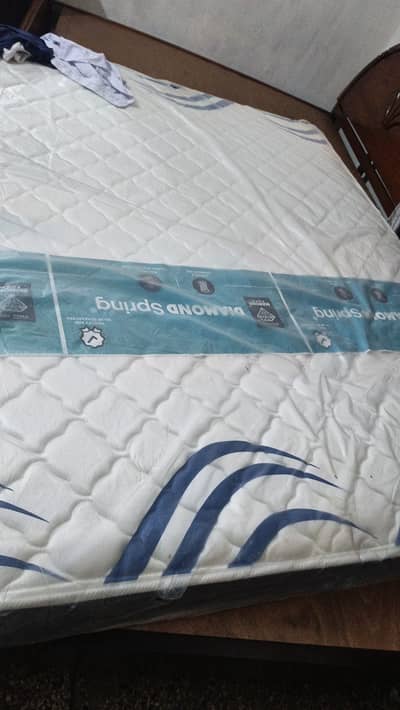 Bed with matress for sell