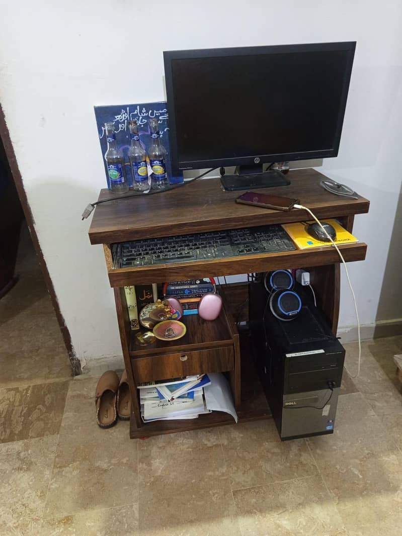 Computer Table & Divider 1
