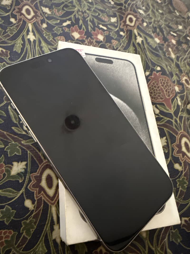 Apple iPhone 15 Pro Max 1