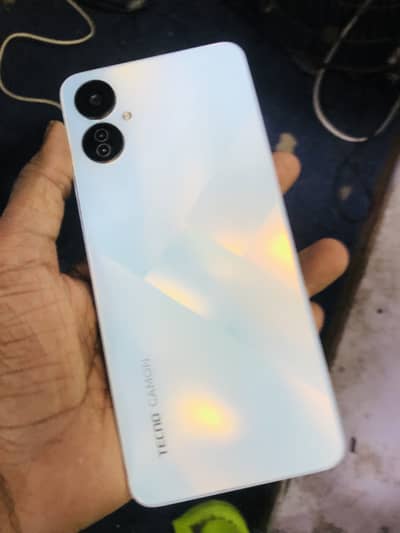 Tecno Camon 19