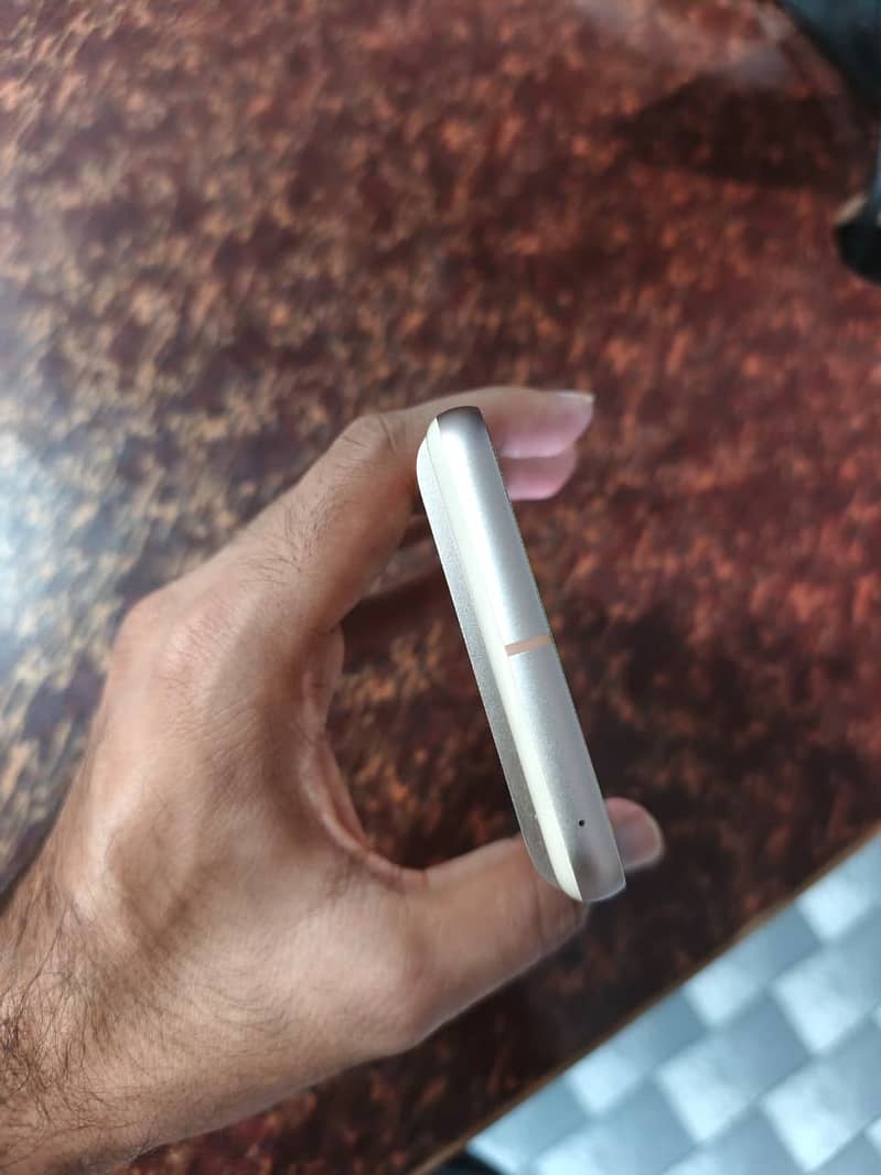 Google Pixel 8 128GB  Official PTA Approved 4