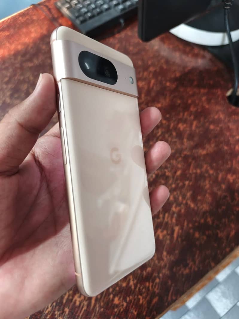Google Pixel 8 128GB  Official PTA Approved 5