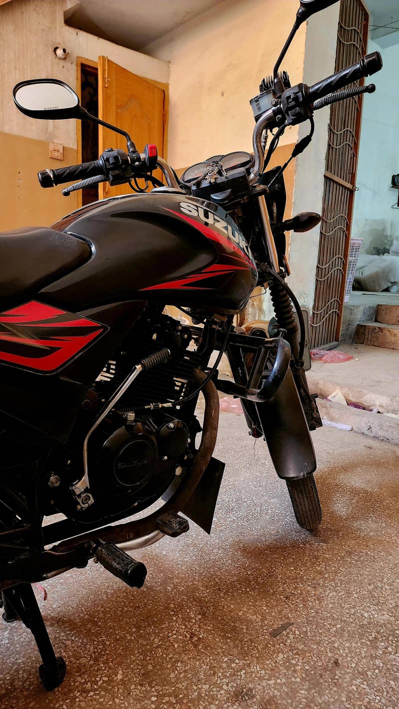 Suzuki GR150 3