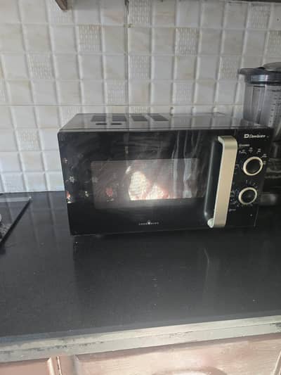 microwave . dawlance