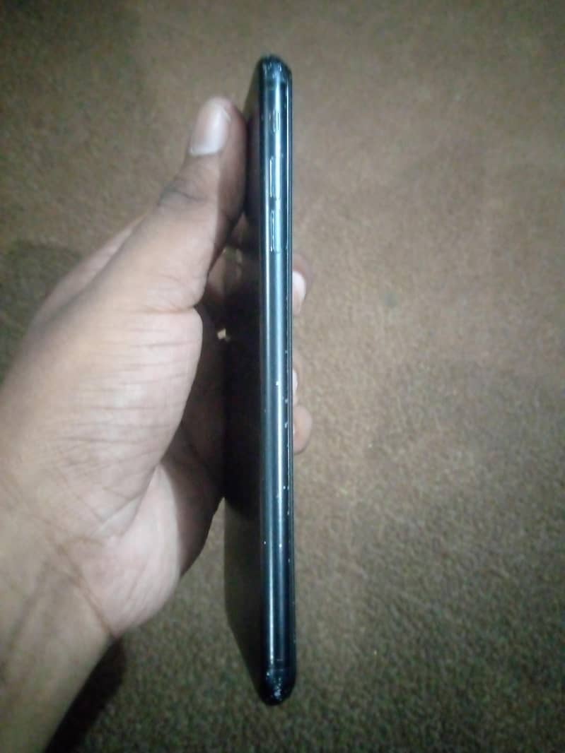 Apple iPhone 7 Plus 3