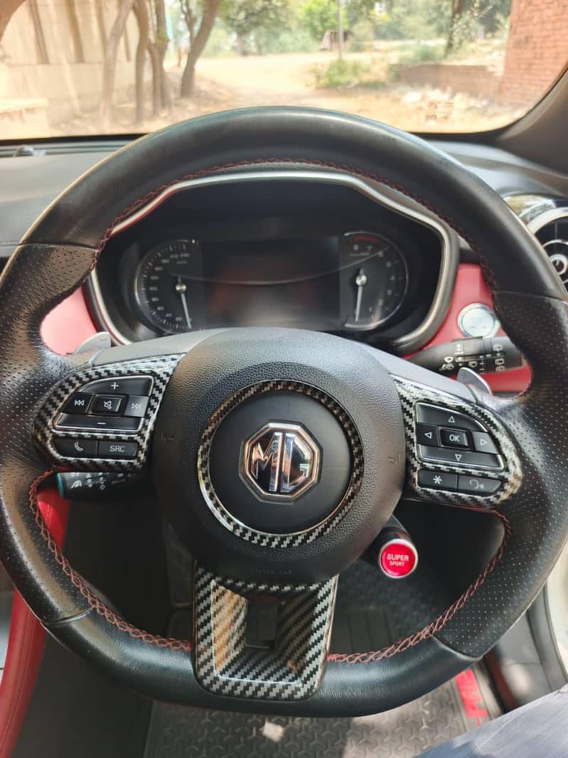 MG HS 2021 6