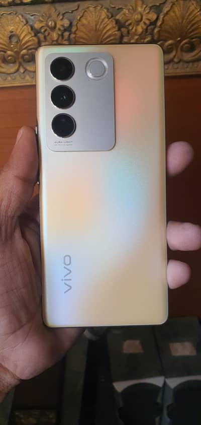Vivo V27