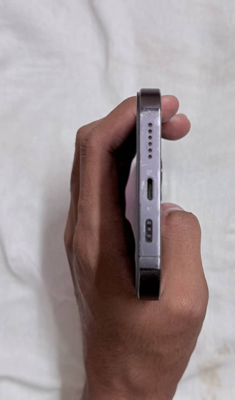 Apple iPhone 14 Pro Max 4