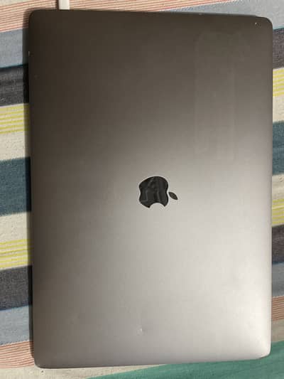 Apple MacBook Pro 15-inch (2019