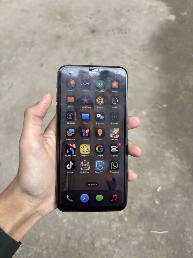 Apple iPhone XS Max 2