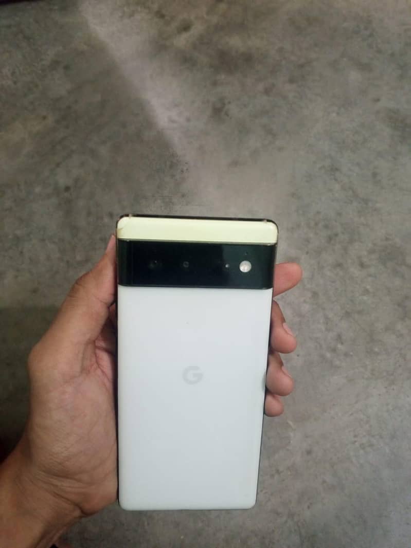 Google Pixel 6 4