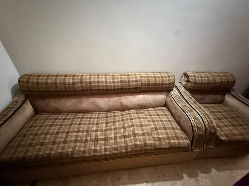 5 seaters sofa 1