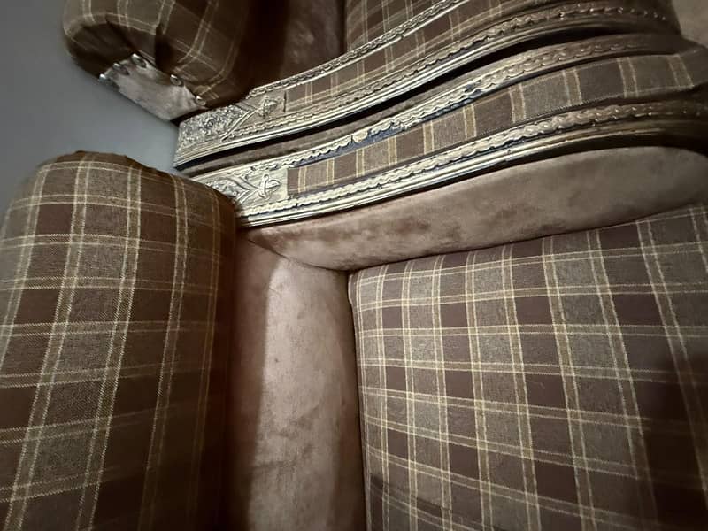5 seaters sofa 5
