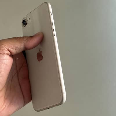 Apple iPhone SE