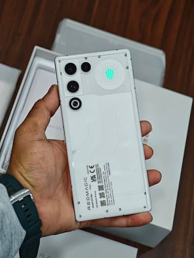 REDMAGIC 11 AIR — GAMING BEAST  / best gaming device